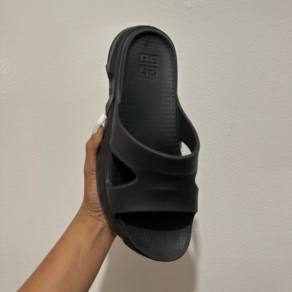 Givenchy marshmallow sandals